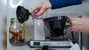 How to Clean Coffee Maker Properly