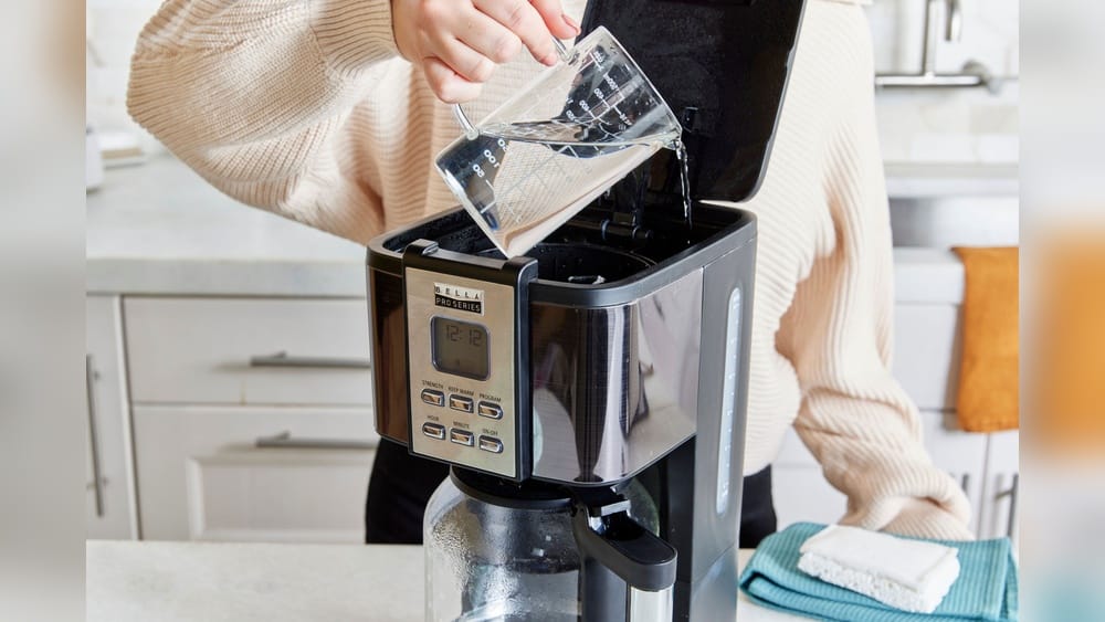 How to Deep Clean Coffee Machine